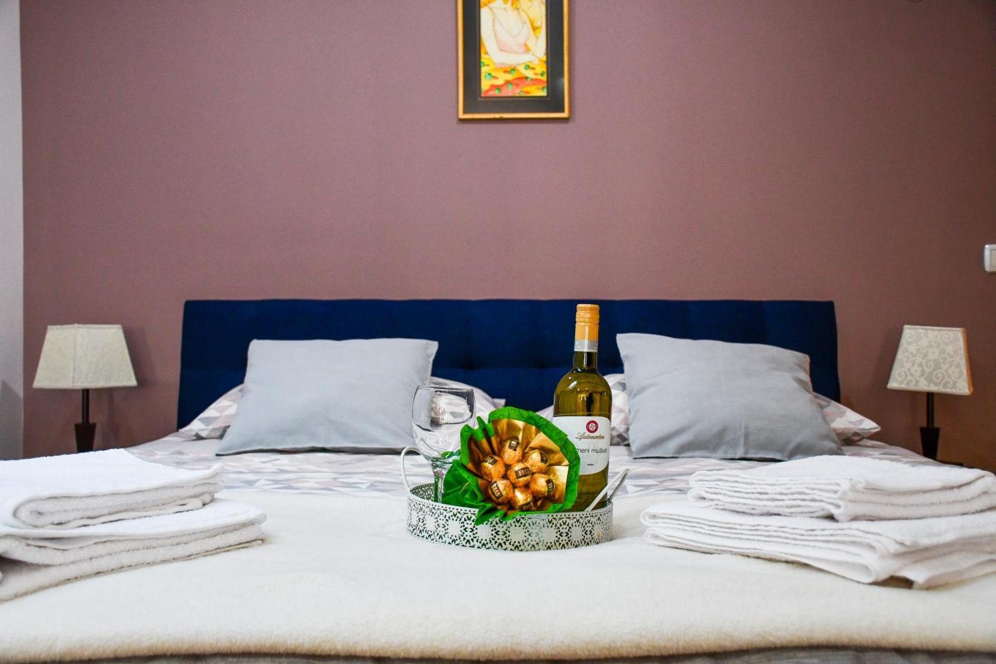 Studio Apartment Oaza Sisak Exterior photo